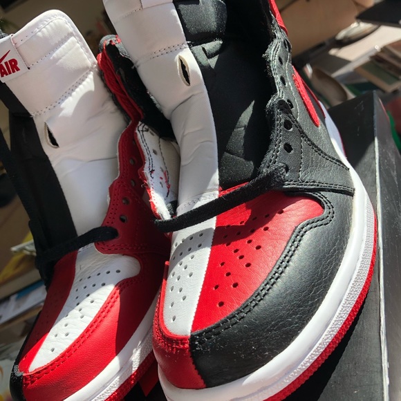 Air Jordan 1 Retro High OG Homage To Home - Picture 7 of 7